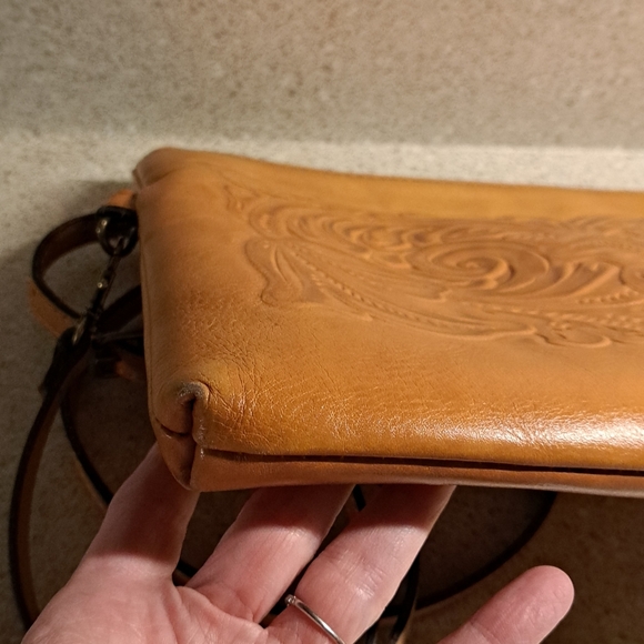 Patricia Nash Leather Crossbody Bag - Picture 11 of 11
